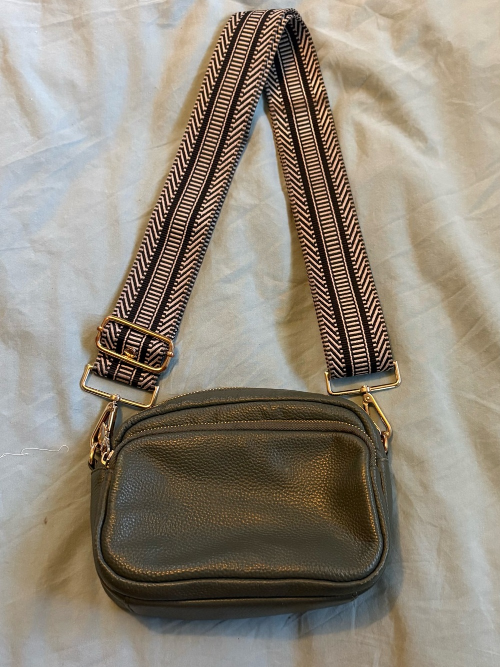Small green pom-pom London Crossbody leather purse with authentic strap